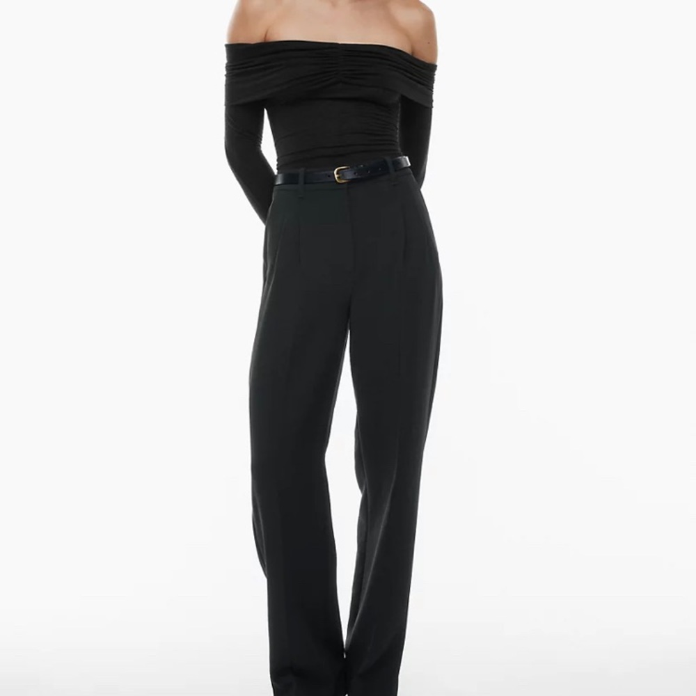 EUC Aritzia Effortless Pants